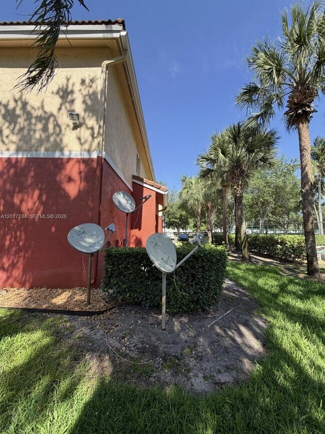 Building Photo - 3335 Palomino Dr