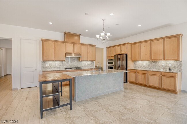 Building Photo - 2532 Ballatore St