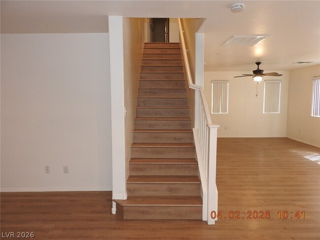 Building Photo - 906 Valetta Flat Ave