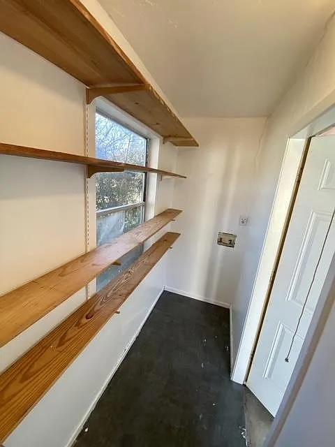 Building Photo - 8116 Exmoor Dr