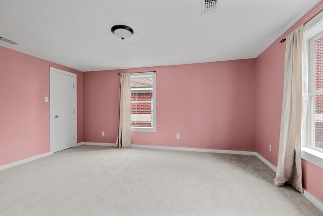 Building Photo - 3914 Cetti St