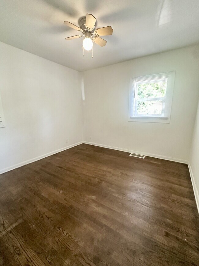 Building Photo - Cozy 1 Bedroom in Central Cheyenne