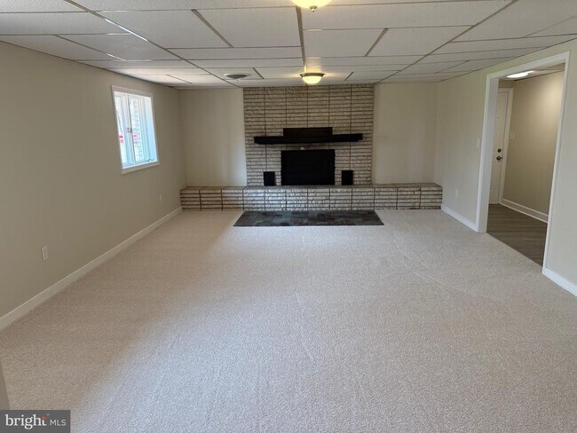 Building Photo - 10421 Tidewater Trail