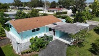 Building Photo - 3202 21st Ave W
