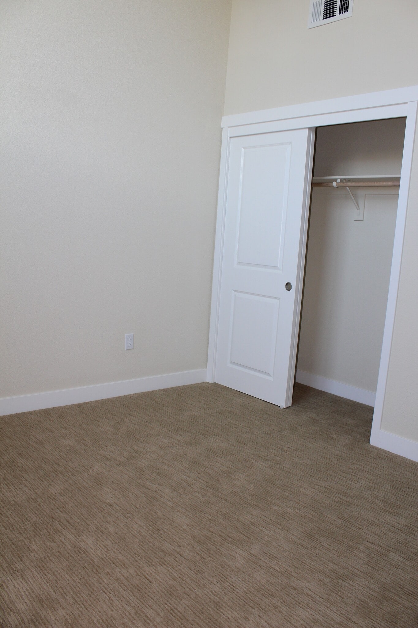 Building Photo - 417 Gene Ct