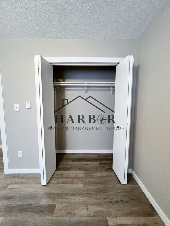 Building Photo - 1 Bedroom 1 Bath - New Avon - SPECIAL: App...