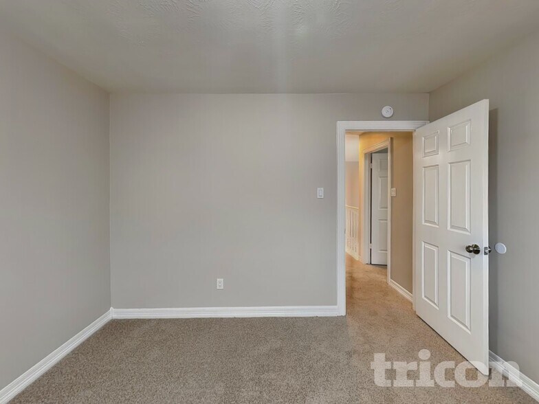 Building Photo - 20515 Forest Stream Dr