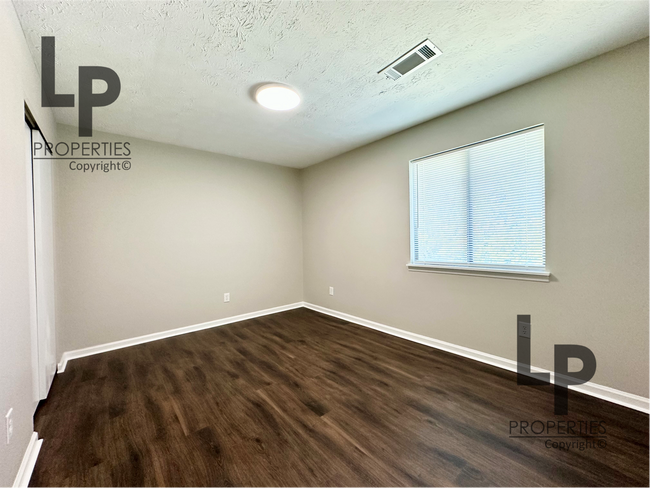 Building Photo - 2825 Snow Rd