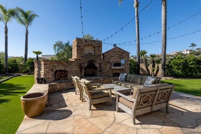 Building Photo - Coastal Retreat in La Costa - Spacious Home with Backyard Oasis