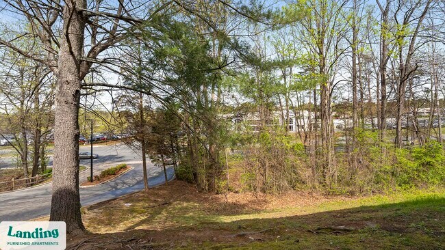 Building Photo - 2030 Northcliffe Dr