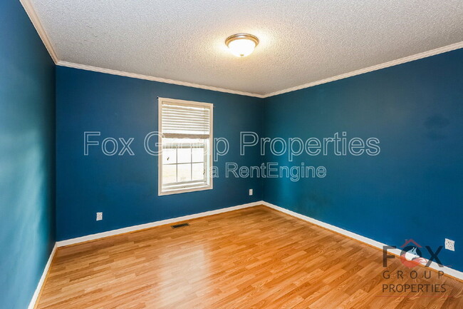 Building Photo - 264 Rowan Rd