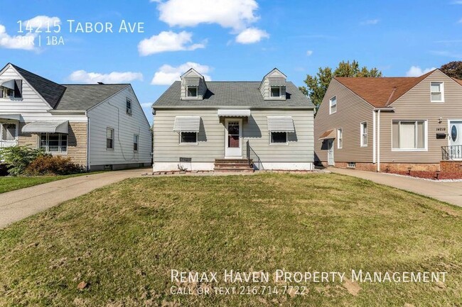 Primary Photo - 14215 Tabor Ave, Maple Heights- Spacious 3...
