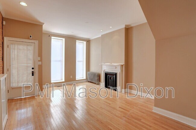 Building Photo - 18 N Patterson Park Ave