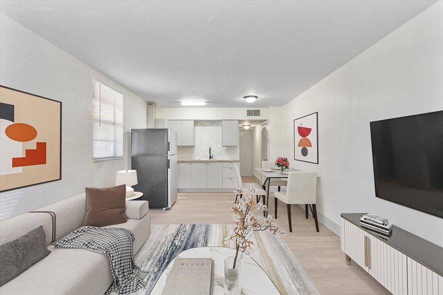 Building Photo - Colonial Sunset Apartment Homes