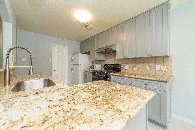 Building Photo - 5131 Forest Sage Ln