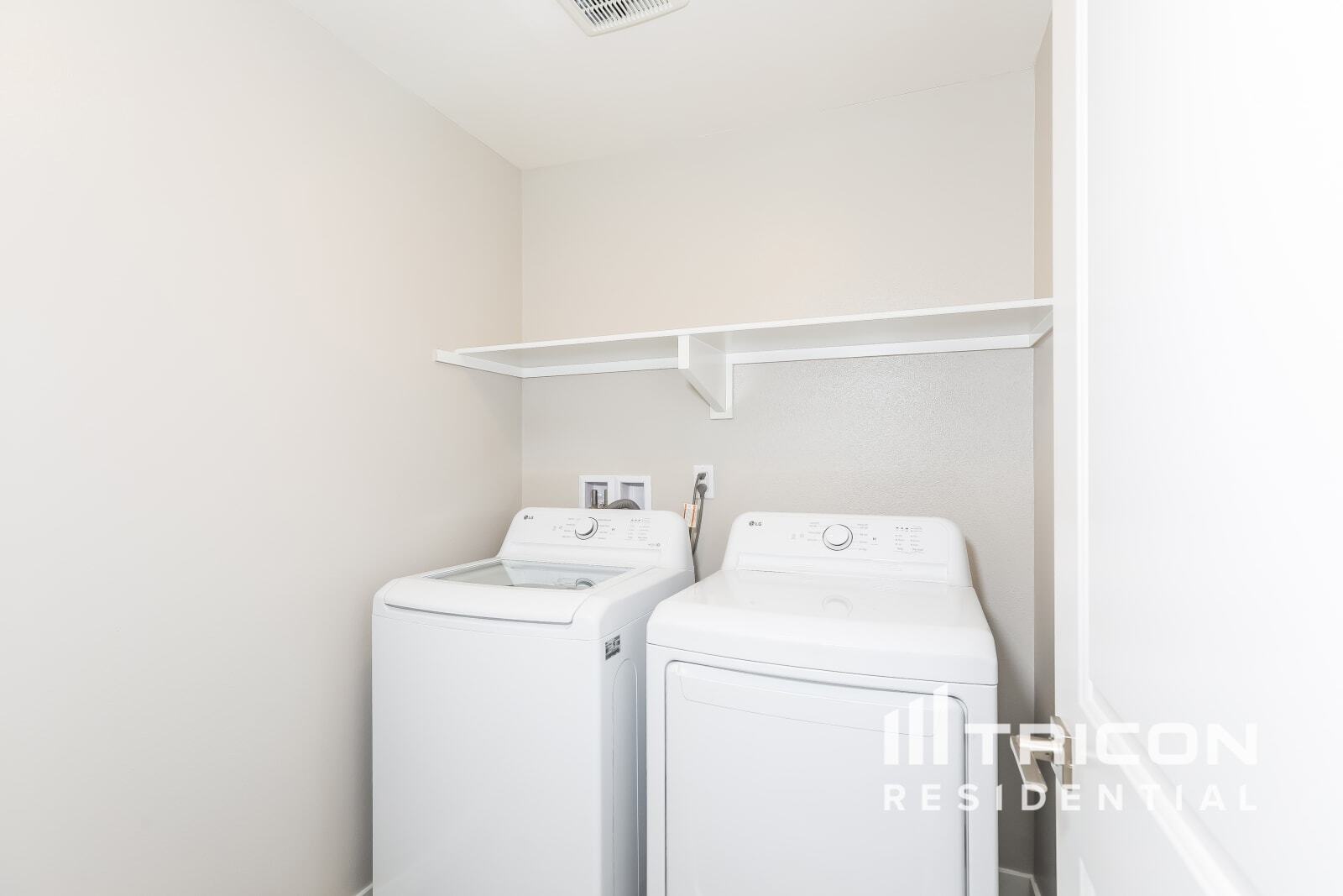 Building Photo - 28103 Rosetta St