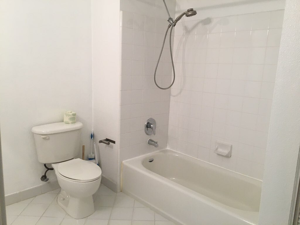 Shower over tub - 8300 Oceanview Ter