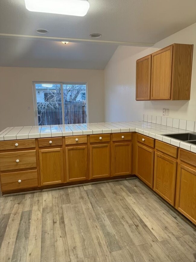 Building Photo - Townhouse in Carson for rent $2300 a month, 3 Bedroom, 2.5 baths, water/sewer paid by owner