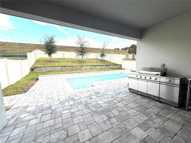 Building Photo - 15050 Lake Bessie Loop