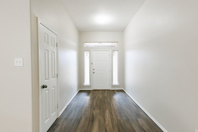 Building Photo - 6705 91st Pl