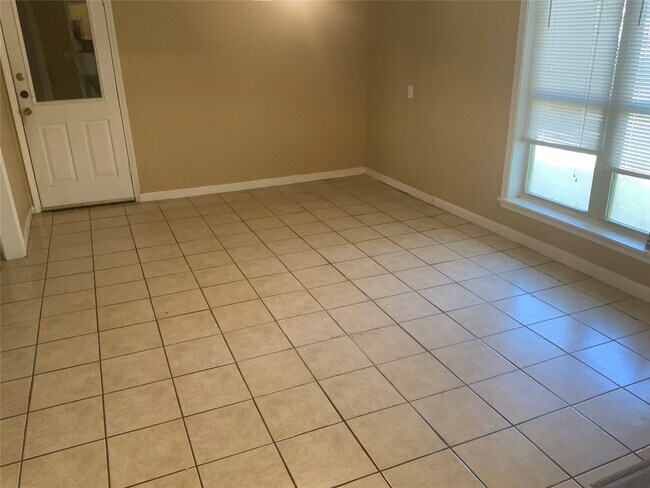 Building Photo - 4906 Monteith Dr