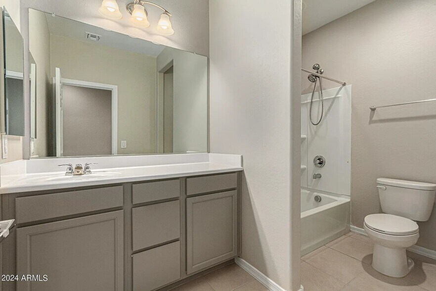 Building Photo - 40915 W Agave Rd