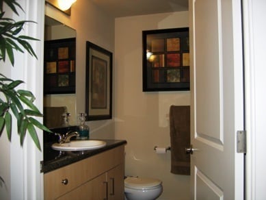 Building Photo - Light and Bright updated 1bed 1 bath Condo Unit available in downtown Seattle!