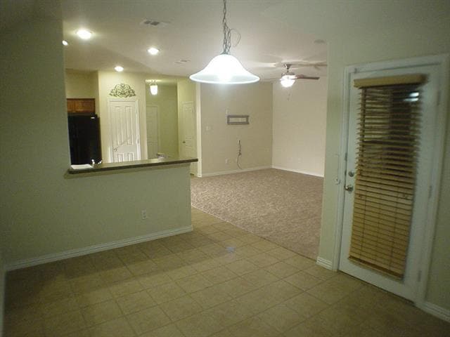 Building Photo - 209 Bird Creek Dr