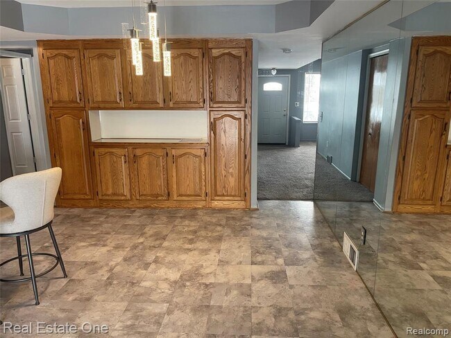 Building Photo - 34639 Richard O Dr