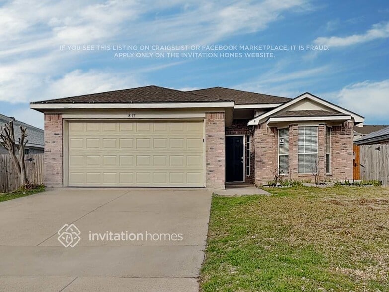 Building Photo - 8175 Spruce Valley Dr