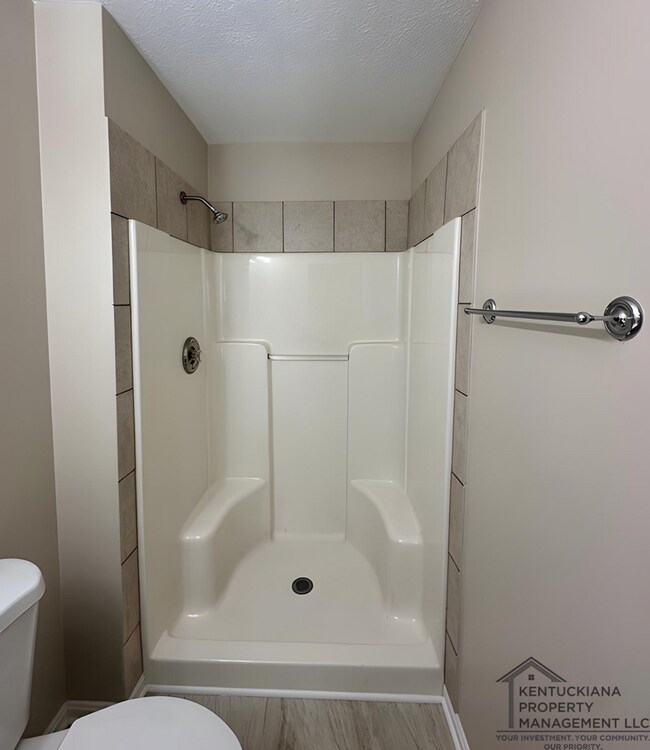 Building Photo - 3BR/2BA Home For Rent in Fern Creek!