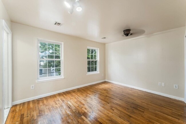Building Photo - 285 Claremont Ave