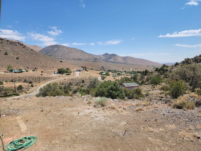 Building Photo - Large manufactured home in Topaz Ranch Estates