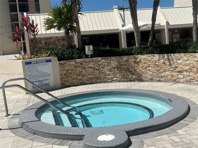 Building Photo - 20301 W Country Club Dr