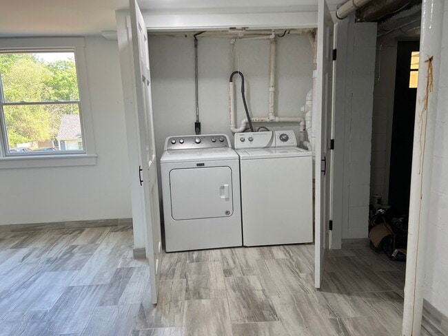 Building Photo - 138 High St