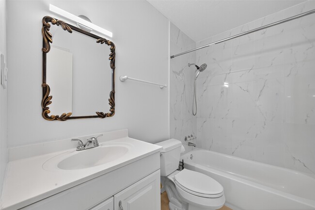 Building Photo - 6201 Ranchester Dr