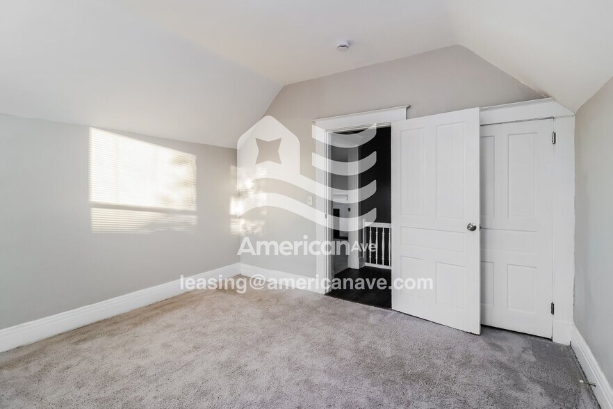 Building Photo - 939 Patterson St