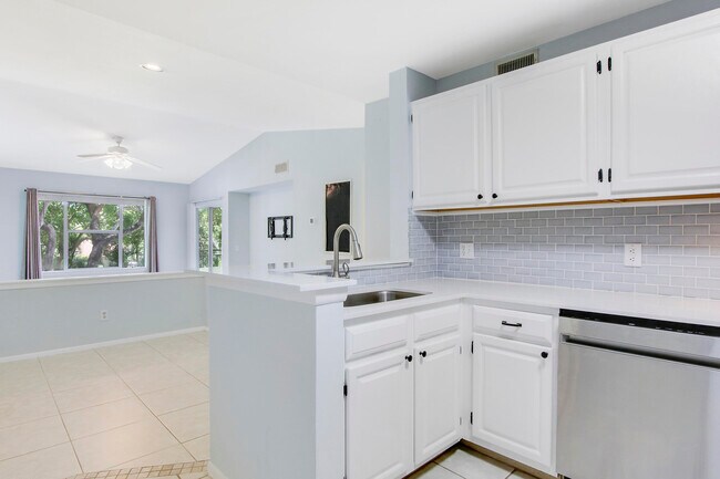 Building Photo - 1780 Palm Cove Blvd