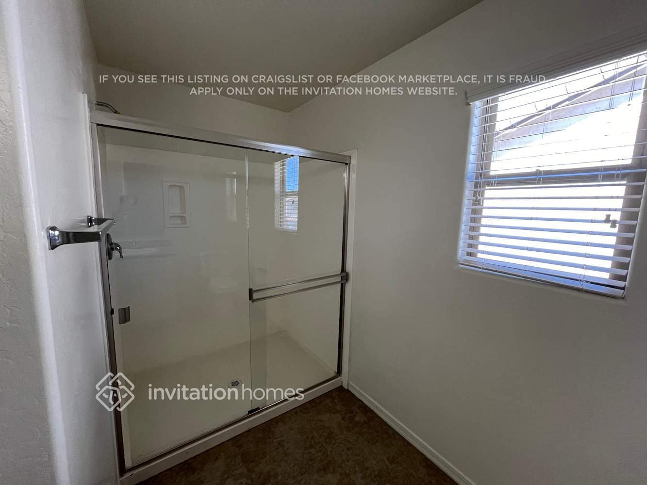 Building Photo - 17412 W Langer Ln