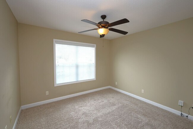 Building Photo - 4125 Barrington Dr