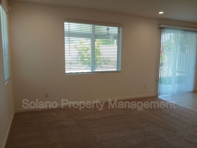 Building Photo - 1284 Warmth Ct