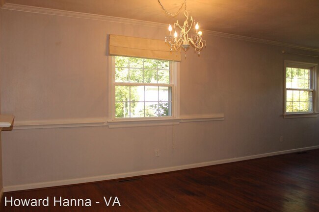 Building Photo - 4 br, 3 bath House - 605 Runnymede Court