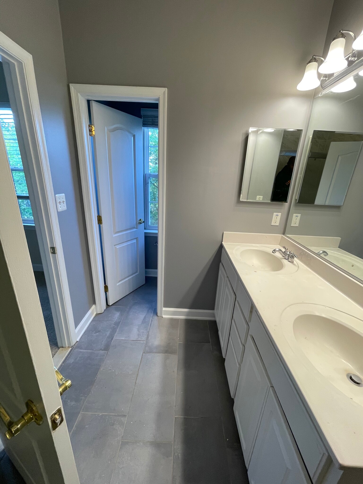 Primary Bath - 5540 Lanier Ave
