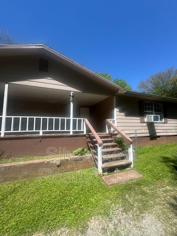 Building Photo - 1615 Co Rd 658