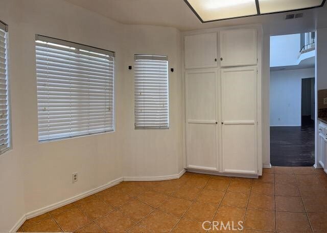 Building Photo - 415 Beverly Dr