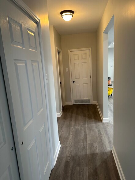 Hallway - 9215 S State St