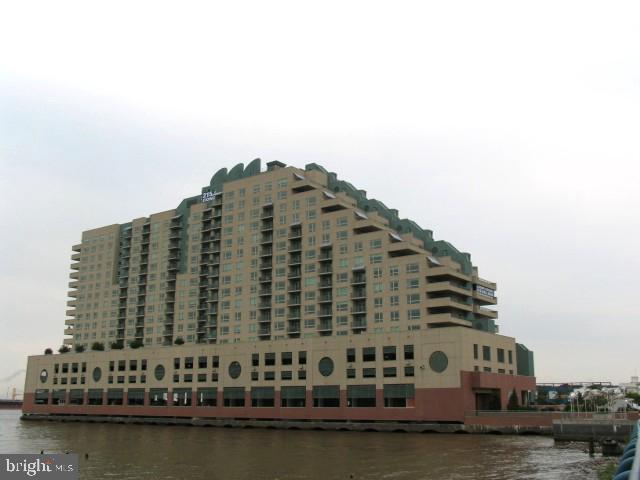 Primary Photo - 1215 S Christopher Columbus Blvd