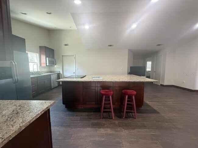 Building Photo - 11205 Partridge Dr