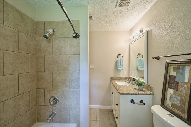 Building Photo - 24411 Pine Canyon Dr