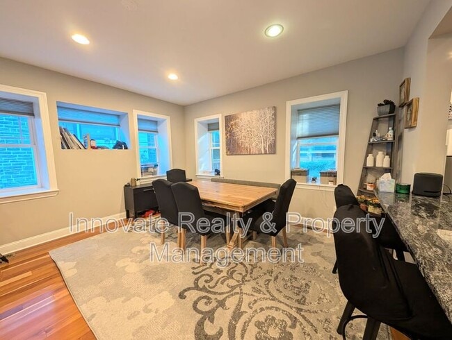 Building Photo - 6519 Lincoln Dr